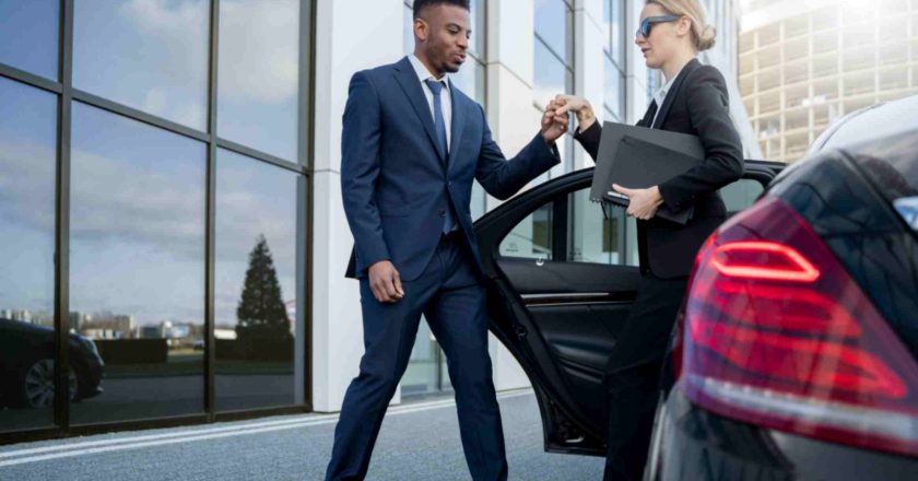 Exploring the Elegance of Limo Service in Canada